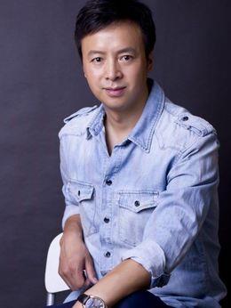 董大林（褚栓忠饰演）