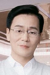 秦伟