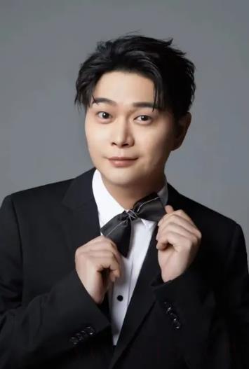 李迅